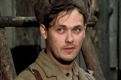 Актор Микола Іванов