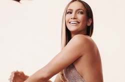  50-летняя Дженнифер Лопес продвигает собственные духи 