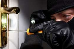 Біля Банкової домушники залізли у квартиру бізнесмена - земляка Зеленського