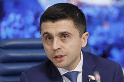 Депутата Держдуми від анексованого Криму Руслана Бальбека позбавили права виступати з доповіддю 28 листопада