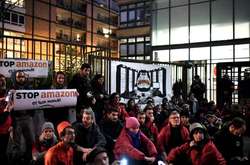 Чорна п'ятниця у Франції: активісти блокують Amazon