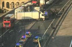 У Лондоні на мосту сталася стрілянина, поліція терміново евакуює людей 