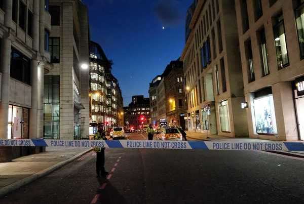 Теракт у Лондоні: один постраждалий помер