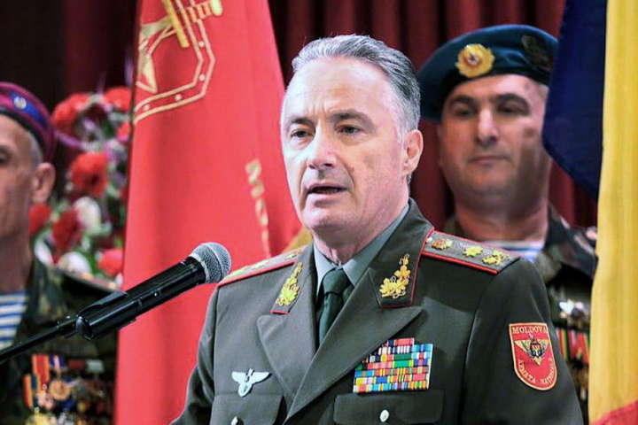 <p>Міністр оборони Молдови Віктор Гайчук назвав терористів на Донбасі взірцем для армії</p> - У Молдові вимагають відставки міністра оборони, який вихваляв бойовиків на Донбасі