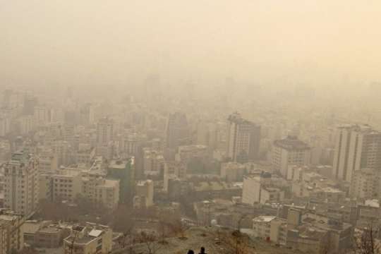 В Ірані через смог закрили школи та університети