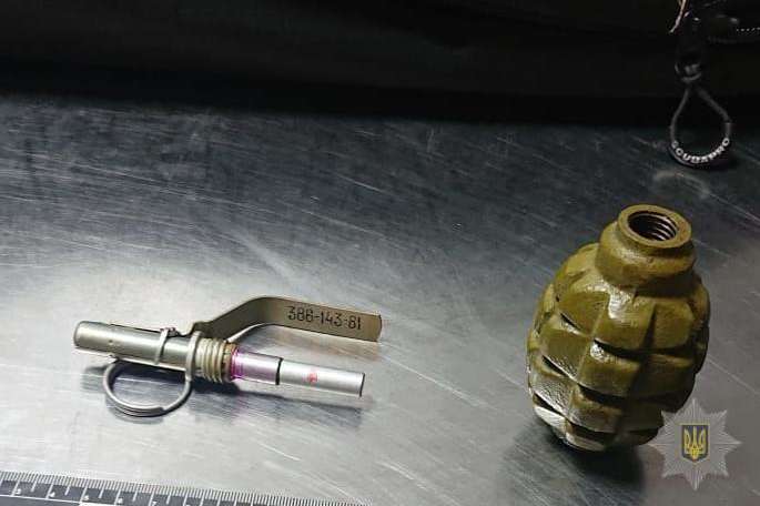 У пасажира аеропорту «Бориспіль» знайдено гранату