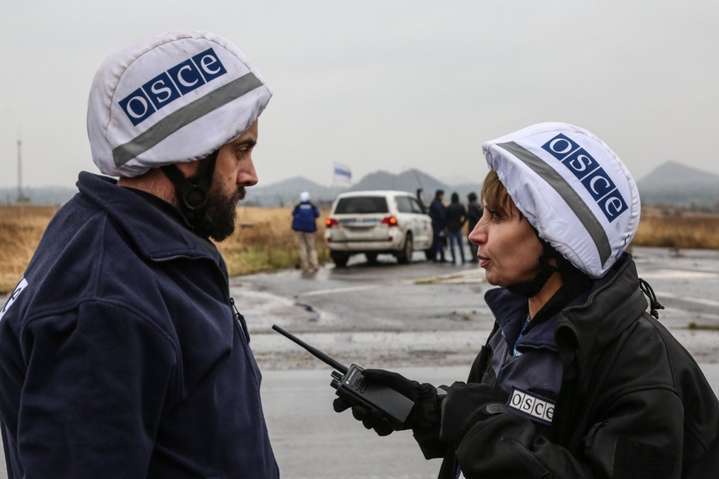 Місія ОБСЄ за добу зафіксувала понад 80 вибухів на Донбасі