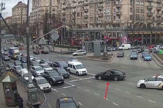 З’явилося ефектне відео гонитви п’яного водія в центрі Києва