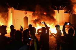 Протестувальники в Іраку вдруге за тиждень підпалили іранське консульство