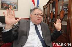 Иштван Ийдярто говорит, что знает, насколько «горячей» в Украине есть тема с двойным или тройным гражданством