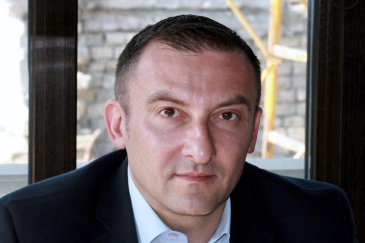 Поліція надала охорону депутату Соболєву після обстрілу його машини