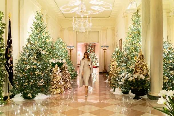 Свято наближається: як Меланія Трамп прикрасила Білий дім до Різдва (фото, відео)