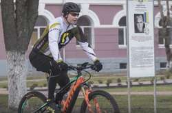 Кличко купив новий велосипед і проїхав 1700 км Києвом