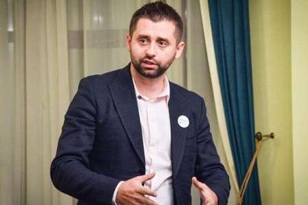 Арахамія назвав причину звільнення свого заступника Соломчука