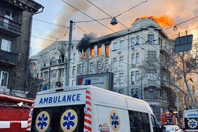 Пожежа в коледжі Одеси: місцезнаходження 13 осіб досі невідоме