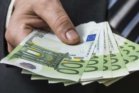 Міжнародні фінансові організації готові виділити Києву 440 млн євро