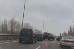 ДТП сталася у крайній лівій смузі руху