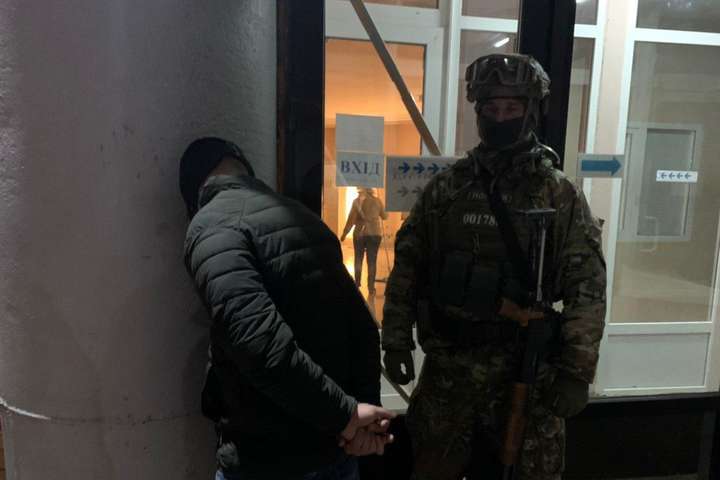 У Києві двоє рецидивістів планували викрадення помічниці нардепа (фото, відео)