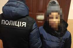 На столичному вокзалі група зловмисниць обікрала іноземця