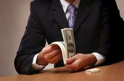 Два керівники столичної страхової компанії привласнили 80 млн грн вкладників