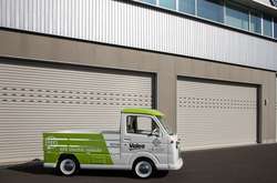 Вантажівка може проїхати на одній зарядці до 100 км, а його «максималка» може досягати 100 км / год