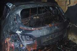 Автомобіль згорів ущент