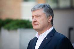 Віче на Майдані Незалежності збирається заради підтримки і захисту України, – Порошенко