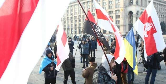 У центрі Києва зібрали акцію на підтримку незалежності Білорусі