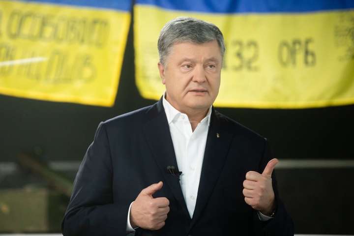 «Заберіть цей батіг для України з рук Путіна», – Порошенко застеріг від переговорів по газу під час «нормандської зустрічі»