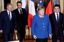 Зеленський, Путін, Меркель і Макрон розпочали переговори у Парижі 