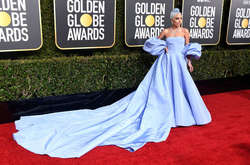 Леди Гага на красной дорожке «Золотого Глобуса»- 2019