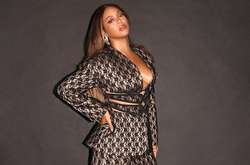  38-летняя Бейонсе порадовала своих поклонников пикантными кадрами 
  