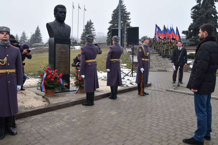 Окупанти відкрили у Донецьку другий пам’ятник Кобзону