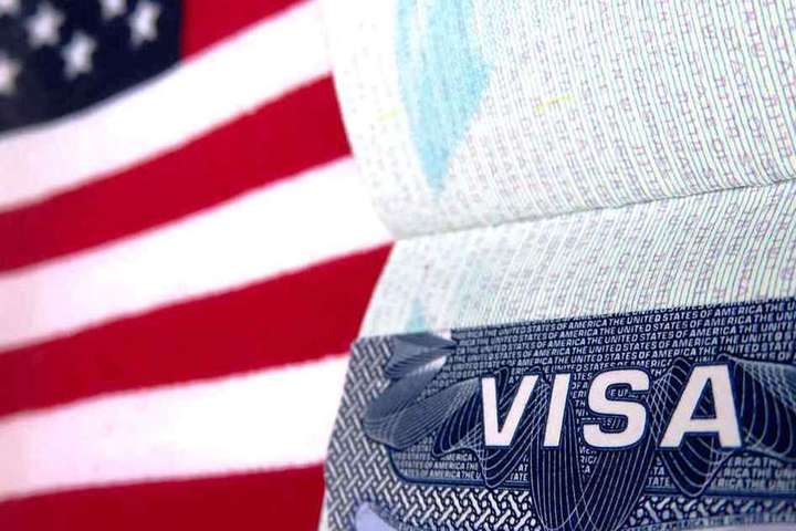 Кількість відмов вражає: США не видають візу майже кожному другому українцю