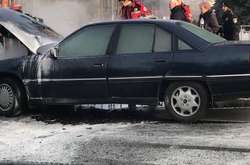 На Солом'янській площі горів Opel