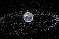 Всього робот забере лише один шматок орбітального сміття, але в агенції сподіваються, що місія відкриє шлях для більш широкої операції з розчищення орбіти.