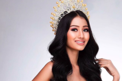 Впервые в истории конкурсанткой «Мисс Вселенная» стала открытая лесбиянка: фото красавицы