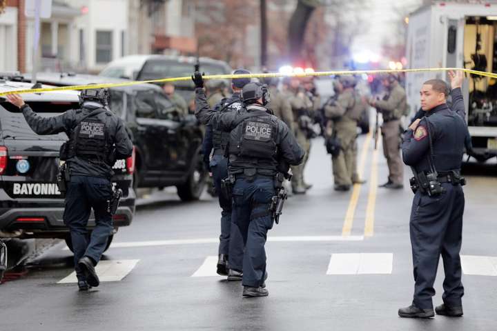 У Нью-Джерсі сталася вулична стрілянина з поліцією: шестеро загиблих