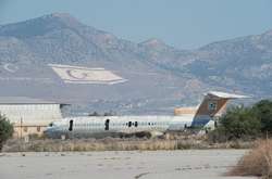 Зараз на території аеропорту знаходиться лише один літак Cyprus Airways Trident Sun Jet