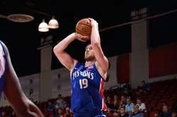 Українець Михайлюк у топ-10 НБА за результативністю триочкових