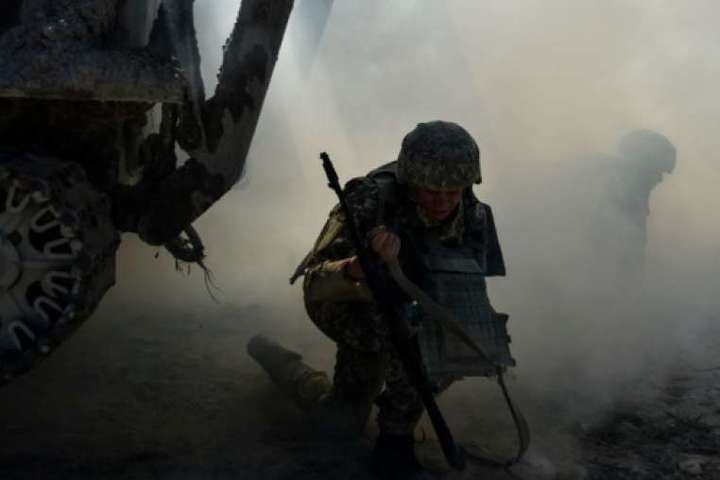 Війна на Донбасі: бойовики тричі порушували «тишу», поранений український військовий