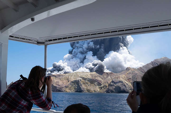 У Новій Зеландії зросла кількість жертв виверження вулкану