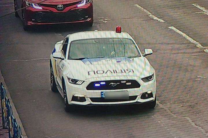 Києвом роз'їжджала фейкова автівка поліції зі самозванцем за кермом (фото)