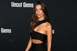  28-летняя Эмили Ратаковски вместе с 32-летним мужем, Себастьяном Бир-Макклардом, посетила голливудскую премьеру 
  