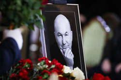  Юрий Лужков руководил Москвой более 18 лет