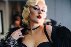  38-летняя Кристина Агилера давно не радовала поклонников новыми песнями 
  