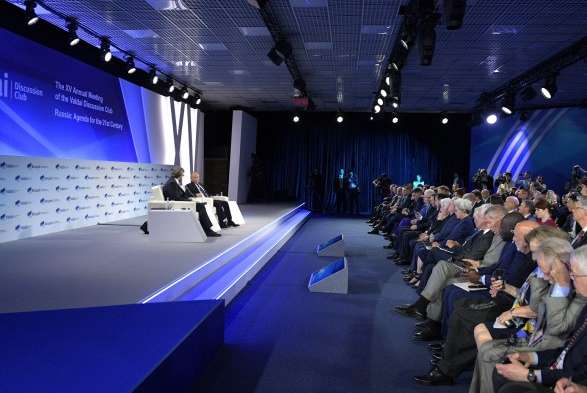 У Росії визнали, що на саміті в Парижі «Москва вирішила свої задачі краще інших»