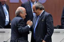 ФІФА розраховує відсудити в Блаттера та Платіні два мільйони євро