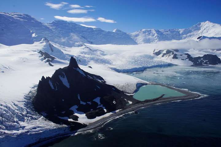 В Антарктиді виявили найглибший на суходолі каньон