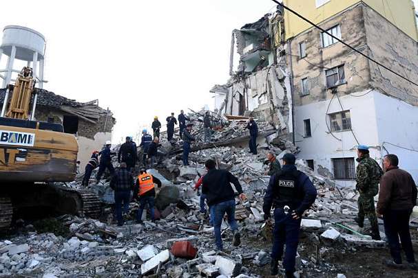 В Албанії арештували дев'ять людей після смертельного землетрусу